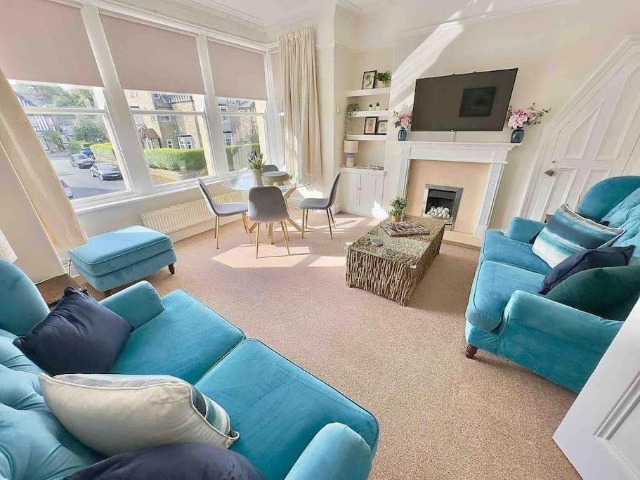 Spacious & Bright 3 Bed Harrogate Apartment 외부 사진
